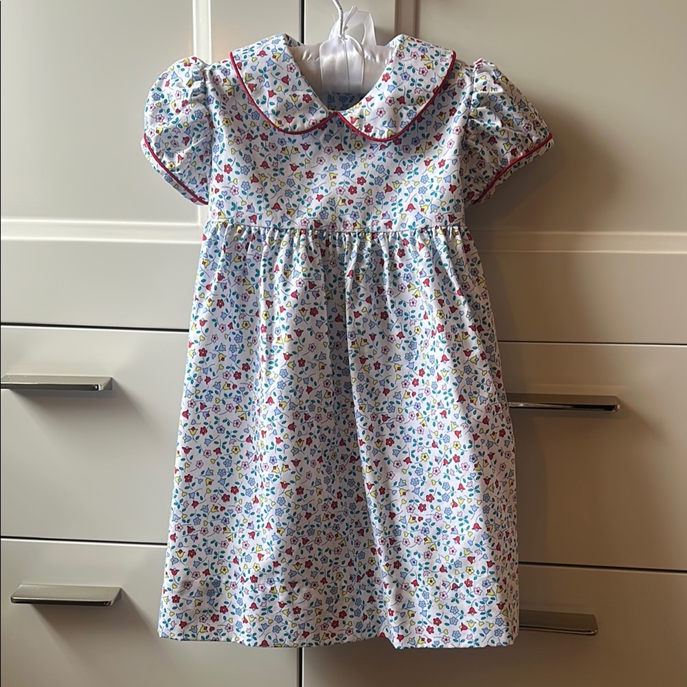 Little English Dress with Peter Pan Collar